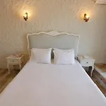 Hotel Lotus Koeyici