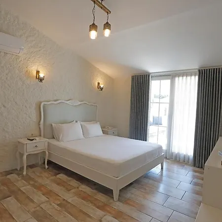 Lotus Koeyici * Alaçatı