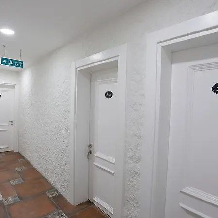 Hotell Lotus Koeyici