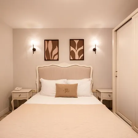 Hotel Lotus Koeyici