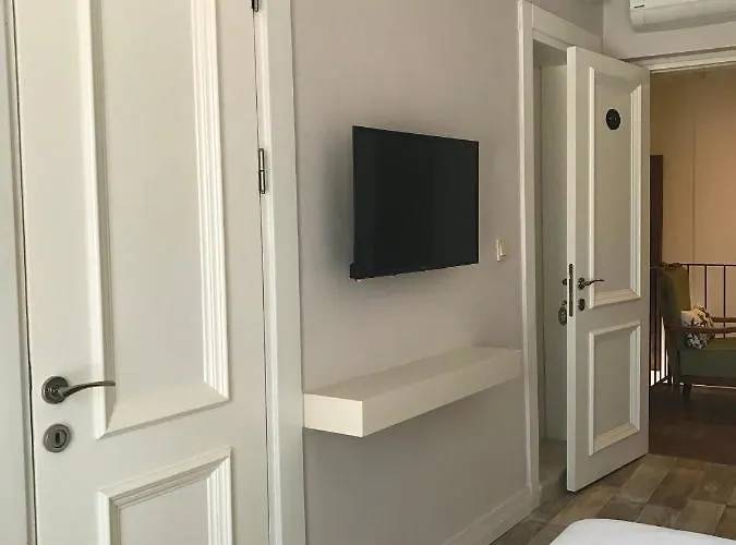 Lotus Koeyici Hotel *