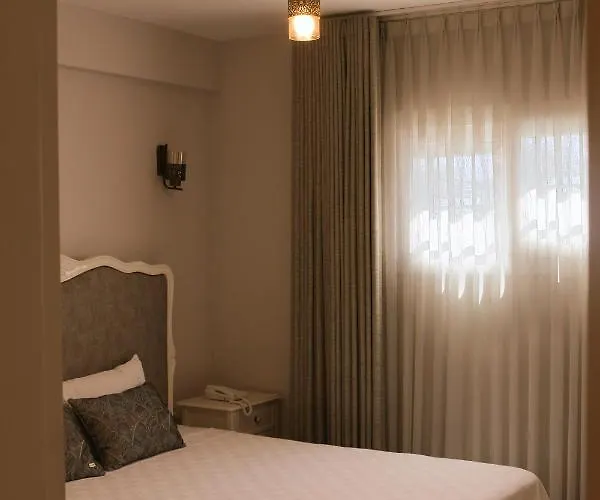 Lotus Koeyici Alacati